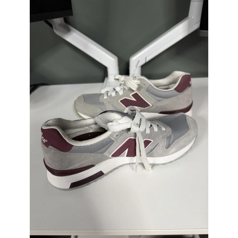 Mens New Balance 996 ML565RG Sneakers Running Grey/Burgundy Size‎ 8.5 New
